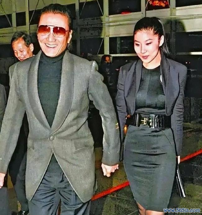 谢霆锋眼中父亲的可爱 一生潇洒坦荡